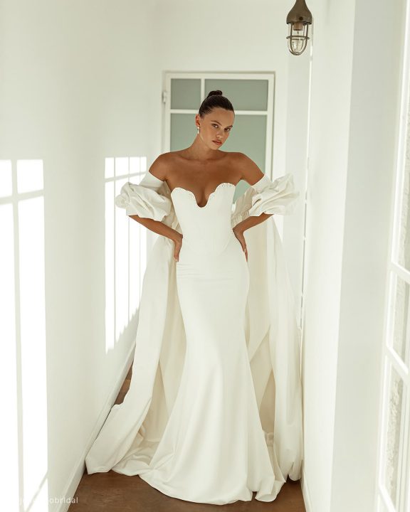 ΑΠΛΑ ΝΥΦΙΚΑ