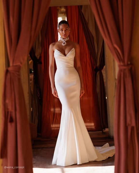 ΑΠΛΑ ΝΥΦΙΚΑ