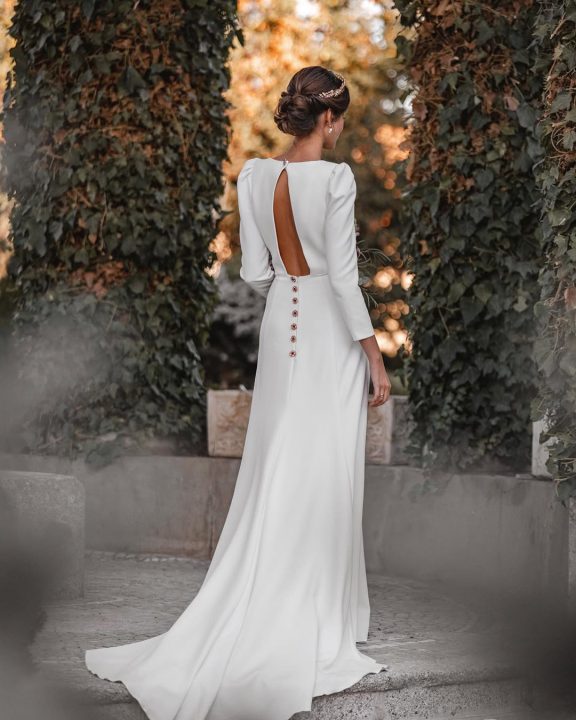 ΑΠΛΑ ΝΥΦΙΚΑ