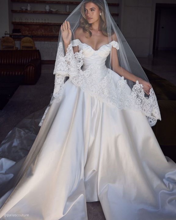 ΑΠΛΑ ΝΥΦΙΚΑ