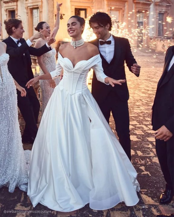 ΑΠΛΑ ΝΥΦΙΚΑ