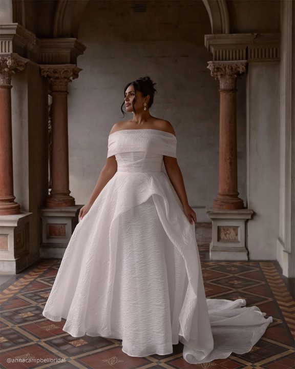 ΑΠΛΑ ΝΥΦΙΚΑ